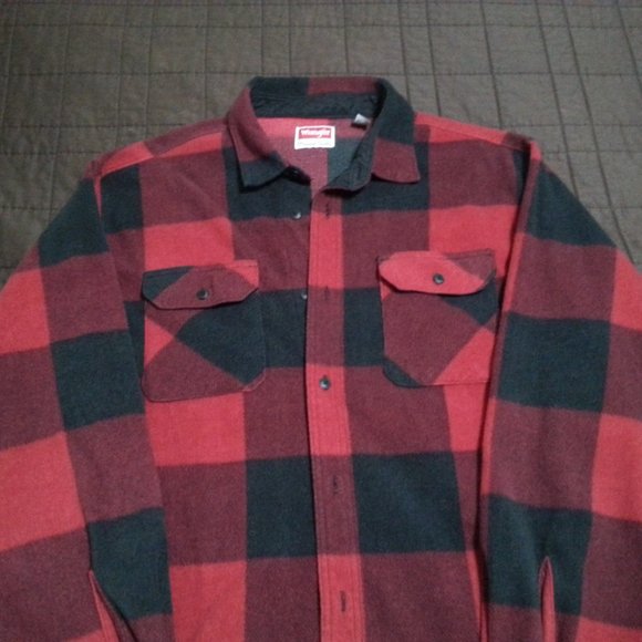 Wrangler Buffalo Check Flannel Plaid Shirt Men's XL Long Sleeve  Red Black - Picture 3 of 9